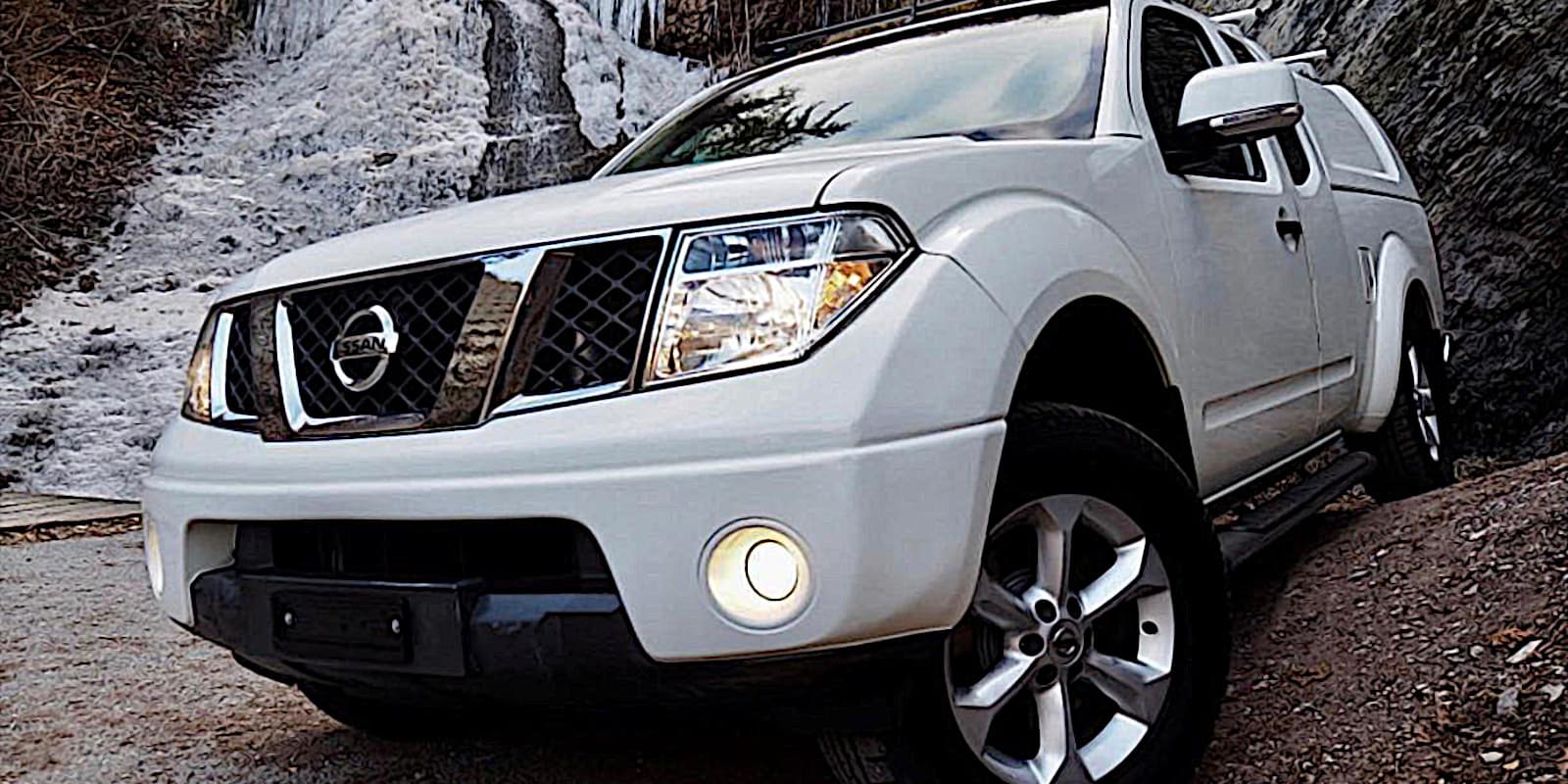 NISSAN NAVARA